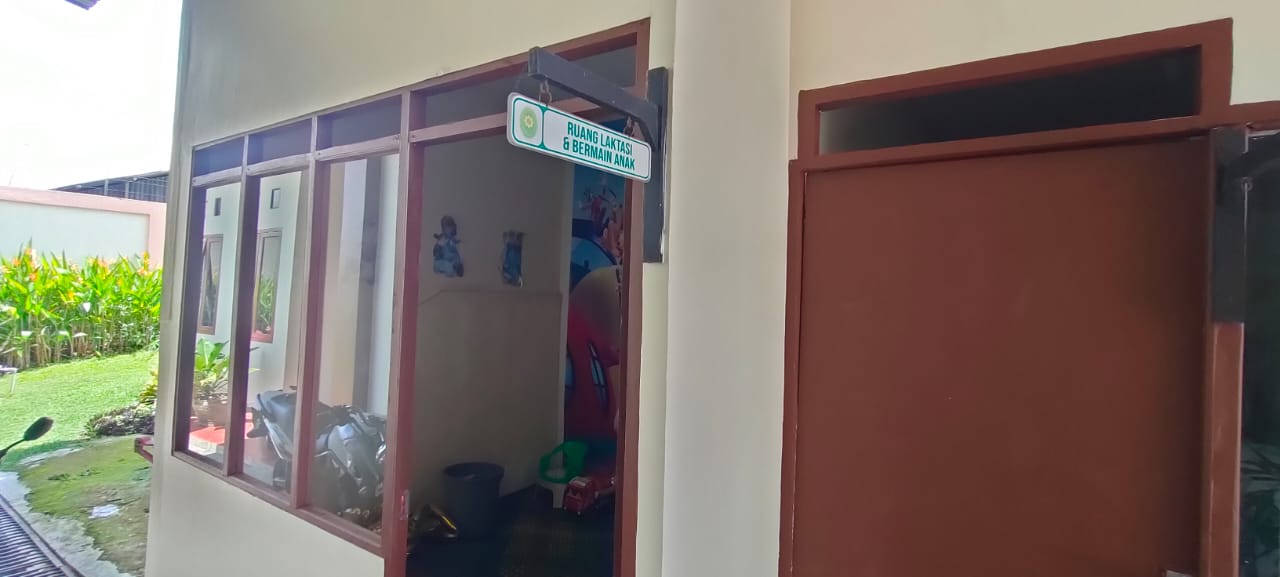 4. RUANG LAKTASI & BERMAIN ANAK