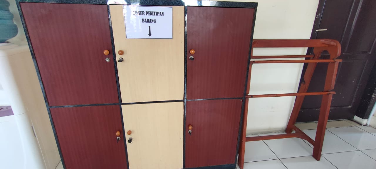 6. LOKER PENITIPAN BARANG